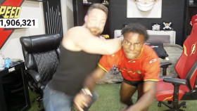 LA Knight napadl IShowSpeeda během livestreamu