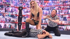 Charlotte Flair dostala vysokou pokutu a byla suspendována