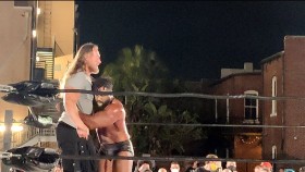 Big Cass zachránil dalšího bývalého wrestlera WWE na nezávislé show