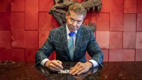 Vince McMahon se omluvil propuštěné hvězdě WWE