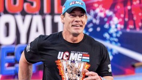 John Cena potvrdil, že bude zápasit a dostal už i nový set