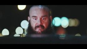 WWE oznámila gimmick match pro dnešní show RAW