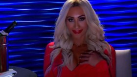 Carmella se opět objevila ve SmackDownu