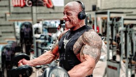 The Rock bude dnes v přímém souboji se show WWE RAW