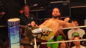 Standing ovation pro Setha Rollinse ve včerejším SmackDownu