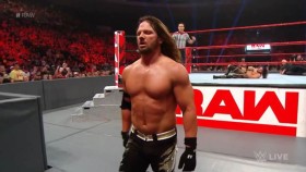 AJ Styles není spokojen ve SmackDownu. Požádá o přesun do RAW?