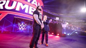 Možný zápas Romana Reignse o Universal titul na placené akci Elimination Chamber