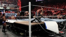 Vince McMahon dal členům Nexusu před jejich debutem brutální ultimátum