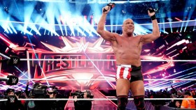 Kurt Angle pochválí TOP hvězdy WWE a AEW, Hlasatel SmackDownu se zasnoubil 