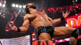 Drew McIntyre nemůže zápasit a proto přijde o titulový zápas