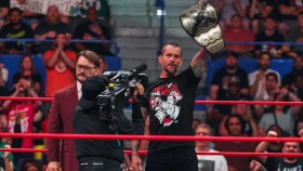 CM Punk byl vyzván svým odvěkým rivalem na zápas v Londýně