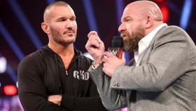 Dojemná výměna mezi Triple Hem a Randym Ortonem na Twitteru