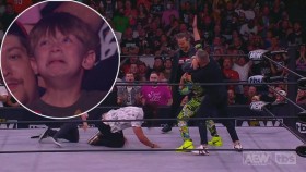 Adam Cole se dostal mezi trendy poté, co rozplakal malého fanouška v show AEW Dynamite