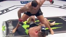 Jak dopadl MMA debut bývalého wrestlera WWE Gablea Stevesona?