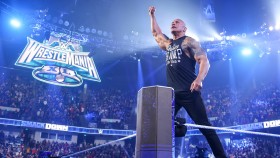 Jaká byla reakce v zákulisí WWE na to, že The Rock nahradí Codyho Rhodese na WM 40?