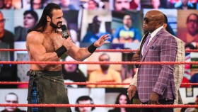 Drew McIntyre si v show RAW rýpl do nezdařeného závěru placené akce AEW