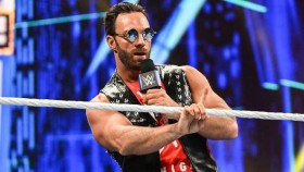 WWE Hall of Famer je toho názoru, že LA Knight právě teď nepotřebuje velké vítězství