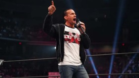 Začal se nový feud CM Punka v AEW