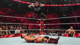 Kevin Owens se vrátil ke svému starému gimmicku i oblečením