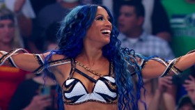 Sasha Banks se zaměřuje na SmackDown Women's titul, Reakce Romana Reignse na zápas, který nechtěl