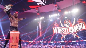 Fanoušci začali silnou kampaň za zápas Bobbyho Lashleyho a Brocka Lesnara na WrestleManii 37 