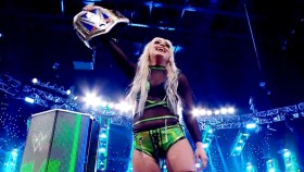 Který moment znamenal pro Liv Morgan více: Zisk MITB kufříku nebo titulu?