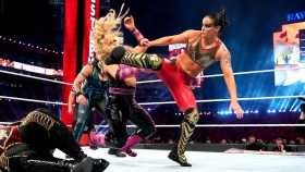 WWE změnila plán na základě reakcí fanoušků na WrestleManii 37
