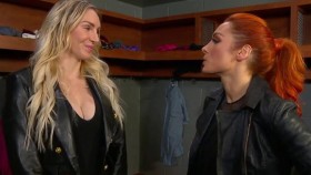 Charlotte Flair pro konflikt s Becky Lynch čelí zákulisní kritice a byla vyvedena z arény