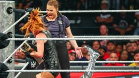 Napětí a možný konflikt mezi Becky Lynch a rozhodčí Jessikou Carr