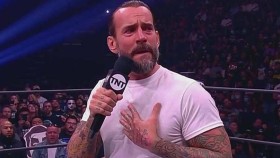 Jak dlouho bude CM Punk kvůli zranění mimo ring?