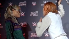 Liv Morgan se pokusila napadnout Becky Lynch na tiskové konferenci