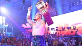 Proč dal HHH titul z NXT novému členu frakce The Bloodline?