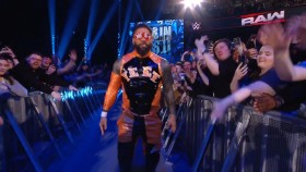 SPOILER: Kdo byl tajemným parťákem Jeye Usoa v show RAW?