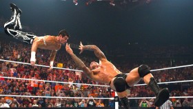 Bude muset Randy Orton kvůli zranění zad přestat používat finisher RKO?