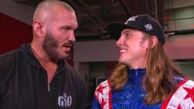 Randy Orton tvrdí, že Riddle má hloupé názvy svých chvatů