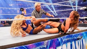 Charlotte Flair toho v ringu na WM 38 ukázala víc, než chtěla (Foto v článku)
