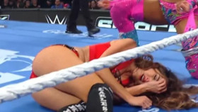 Nikki Bella utrpěla zranění v pátečním SmackDownu. Ohrozí to její účast na WM 42?