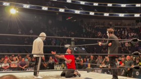 CM Punk dostal po skončení vysílání nakládačku od vycházející hvězdy AEW