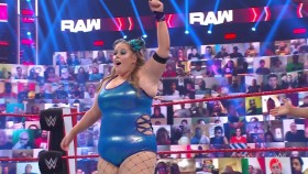 Piper Niven čelí kritice a posměchu pro svůj vzhled, Reakce hvězd WWE
