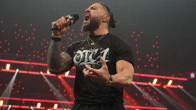 Roman Reigns se ostře pustil do CM Punka po skončení vysílání WWE RAW