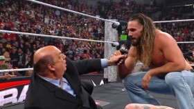 Seth Rollins řekl Paulu Heymanovi v show RAW, že mu teď dluží laskavost