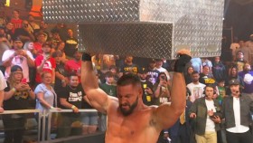 Video zachycující celý průběh brutálního závěrečného spotu v NXT