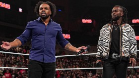 Kingston & Woods odmítli vysvětlit heelturn poté, co byli silně vypískání fanoušky v show RAW