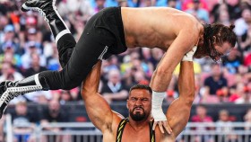 Bron Breakker porazil Samiho Zayna mnohem rychleji, než se původně plánovalo
