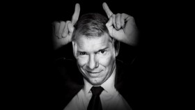 Vince McMahon už začal vystrkovat růžky