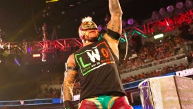 Novinky o novém kontraktu Reye Mysteria s WWE