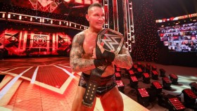 Randy Orton neměl původně získat WWE titul Možný důvod, proč došlo ke změně plánu