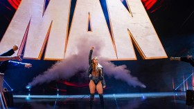 Becky Lynch se v zákulisí výroční show RAW dočkala velké omluvy