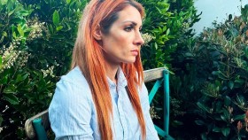 Smutná Becky Lynch, Natalya vstupuje do finální fáze jednání s WWE