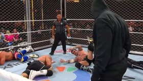 Odhalení maskovaného útočníka z WWE Survivor Series by mohlo skončit překvapivým zvratem